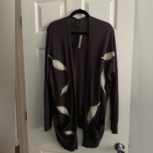 Bobeau grey sweater cardigan with delicate feather design 1x